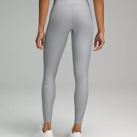 NWT Lululemon SenseKnit Running High-Rise Tight 28" - Picture 2 of 6